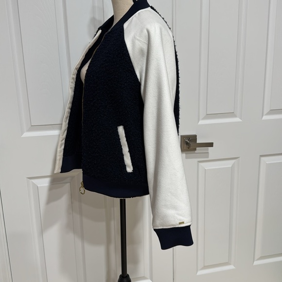 Tommy Hilfiger Women's Navy and Blue Jacket - Picture 4 of 7